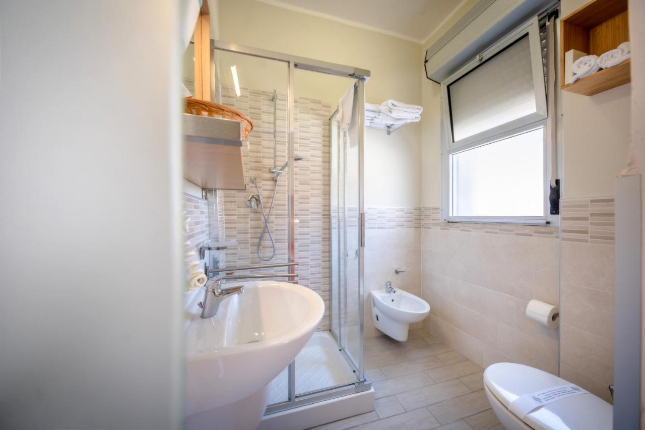 Hotel Firenze 카오를레 외부 사진