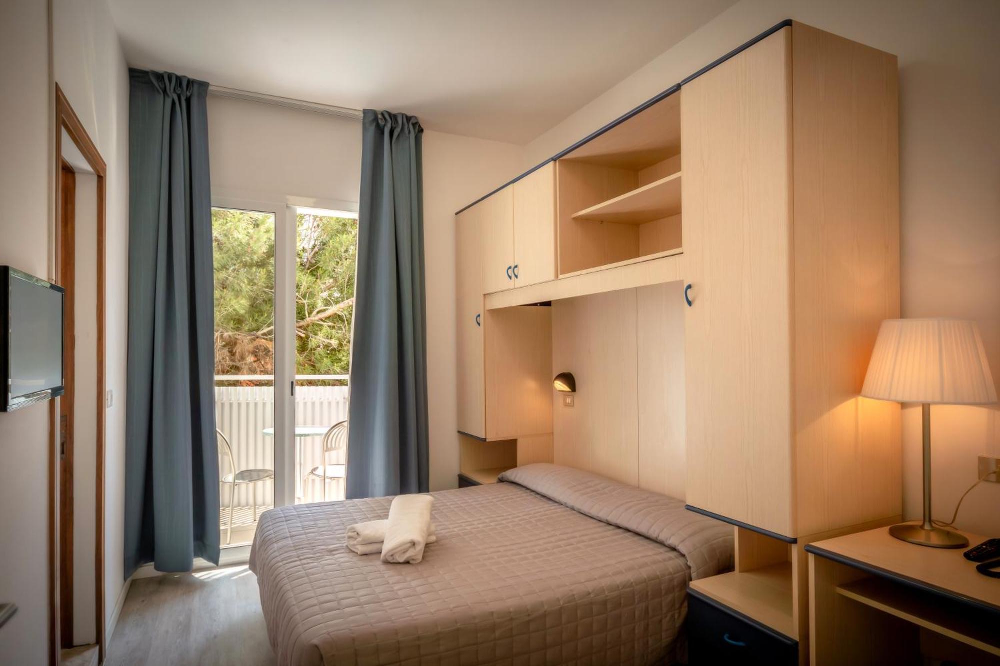Hotel Firenze 카오를레 외부 사진