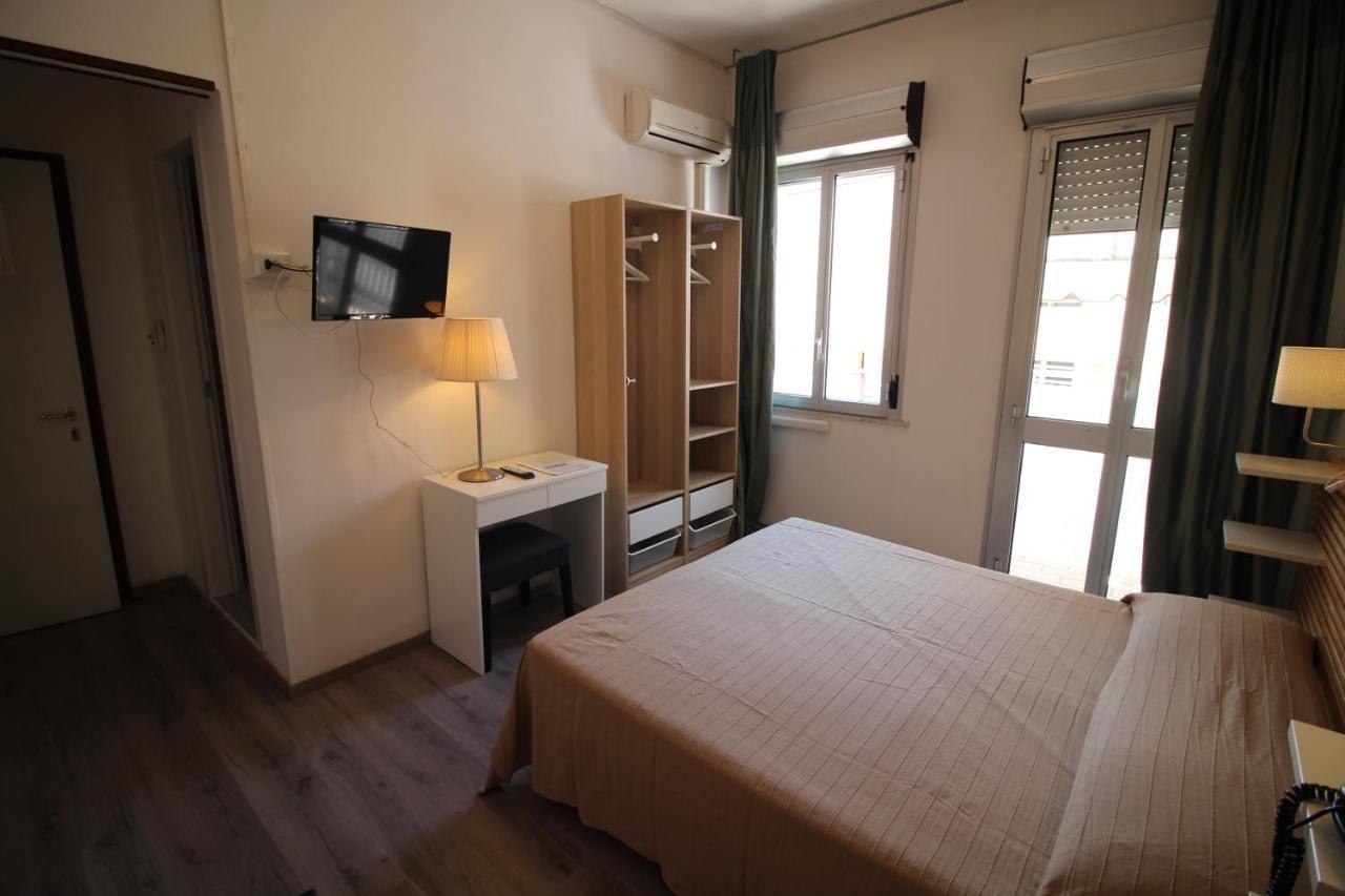 Hotel Firenze 카오를레 외부 사진
